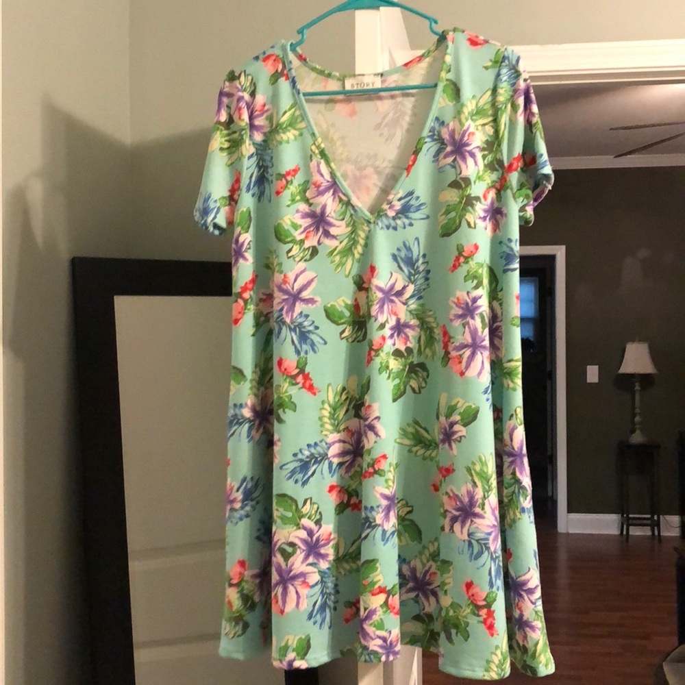 NWOT red dress boutique tropical dress